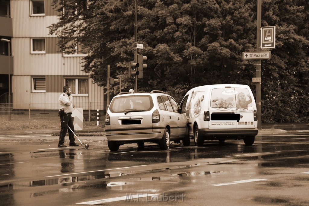 VU Koeln Porz Demo Steinstr Theodor Heuss Str P05.JPG - Miklos Laubert